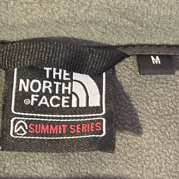 THE NORTH FACE WOMENS GORETEX JACKET BLACK & WHITE SIZE M EUC - Picture 3 of 10